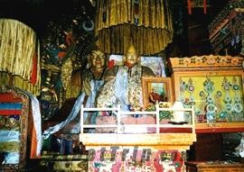 Statue of Songtsen Gampo, Shannan, Tibet