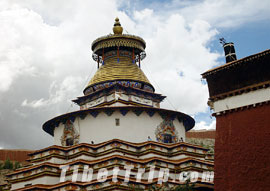 Golden roof of Tashilhunpo Monastery, Shigatse