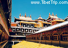 "Golden roofs, Potala"