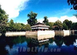 Norbulingka, Lhasa
