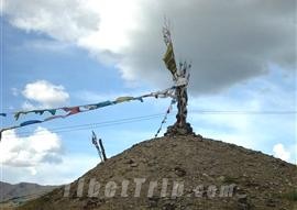Graveyard of Tibetan Kings, Shannan.